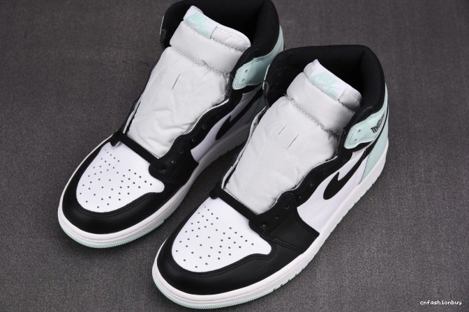 High 861428-100 Retro Jordan Igloo 1 1121